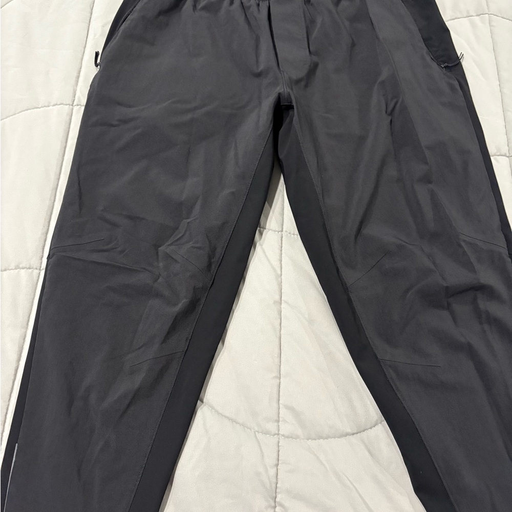Lululemon Sleek Black Jogger Pants